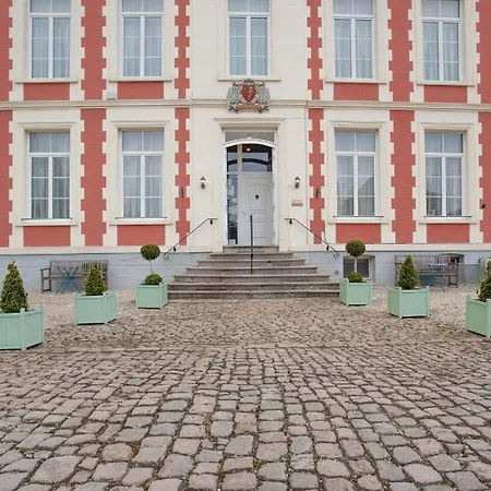 Chateau De Moulin-le-comte 3*