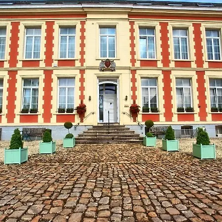 Chateau De Moulin Le Comte Alojamento de Acomodação e Pequeno-almoço Aire-sur-la-Lys