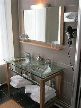 Chateau De Moulin-le-comte 3*