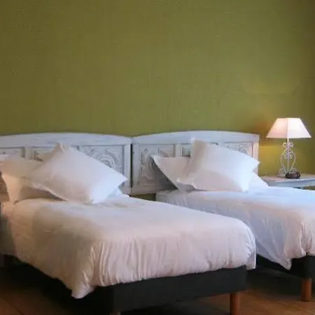 Bed & Breakfast Chateau De Moulin-le-comte