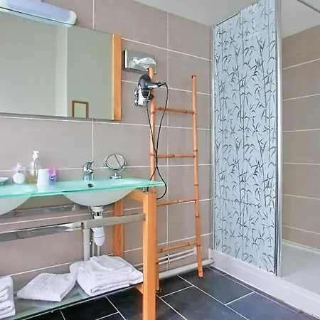 Bed & Breakfast Chateau De Moulin-le-comte