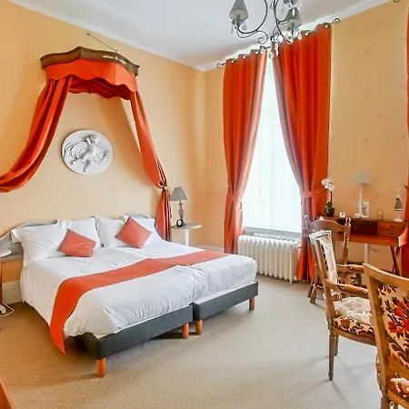 Alojamento de Acomodação e Pequeno-almoço Chateau De Moulin Le Comte 4*