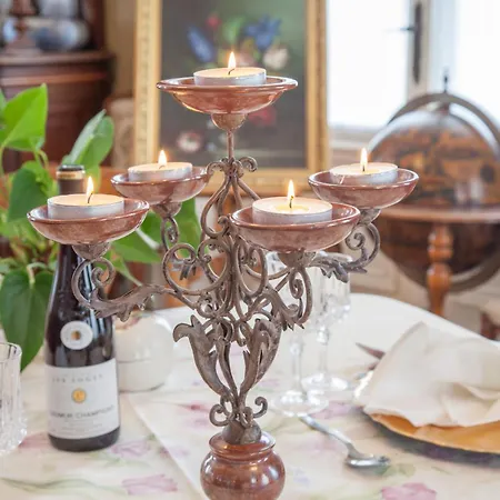 Bed & Breakfast Chateau De Moulin-le-comte