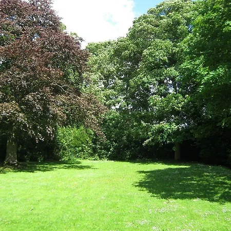 Chateau De Moulin-le-comte Aire-sur-la-Lys