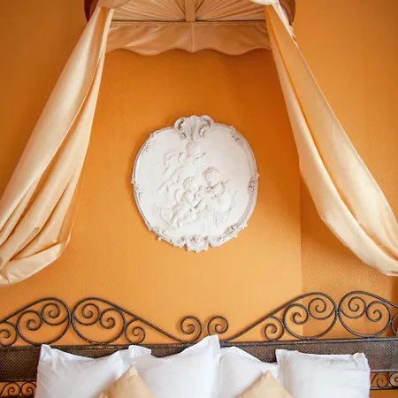 Bed & Breakfast Chateau De Moulin-le-comte 3*