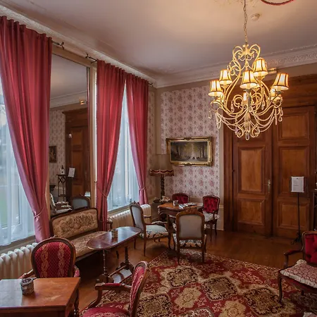 Chateau De Moulin-le-comte Oda ve Kahvaltı