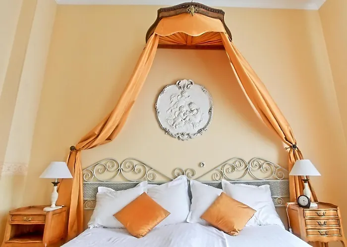 Chateau De Moulin Le Comte 3* Aire-sur-la-Lys