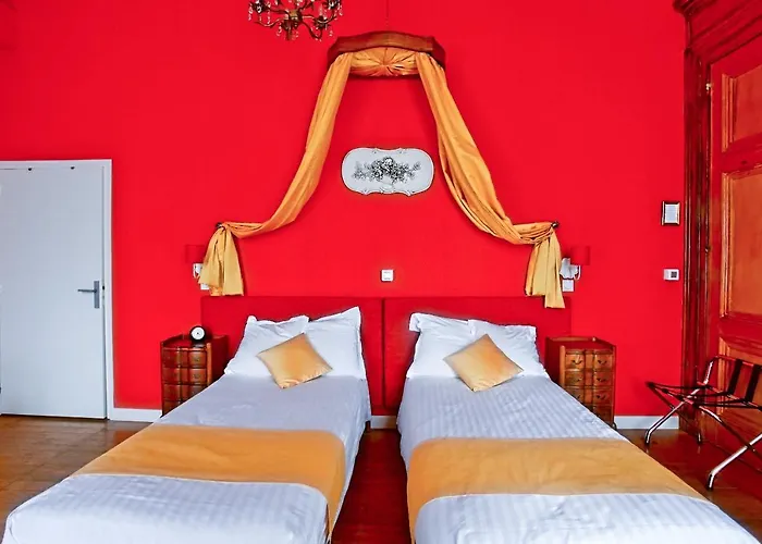 Couette-café Chateau De Moulin Le Comte