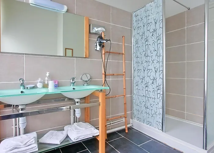 Couette-café Chateau De Moulin Le Comte