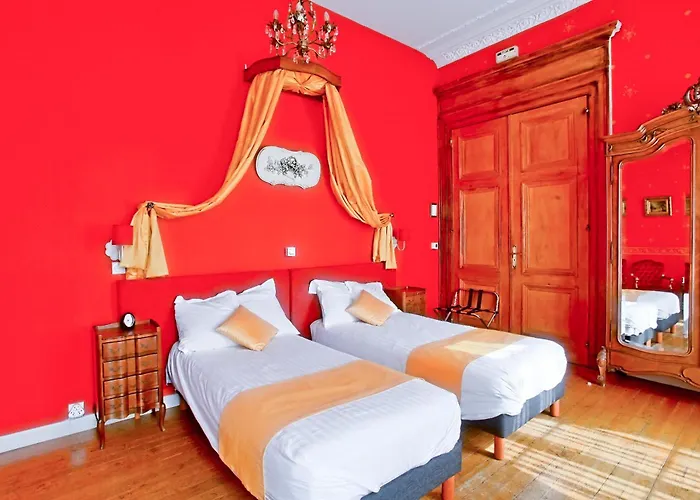 Couette-café Chateau De Moulin Le Comte 3*