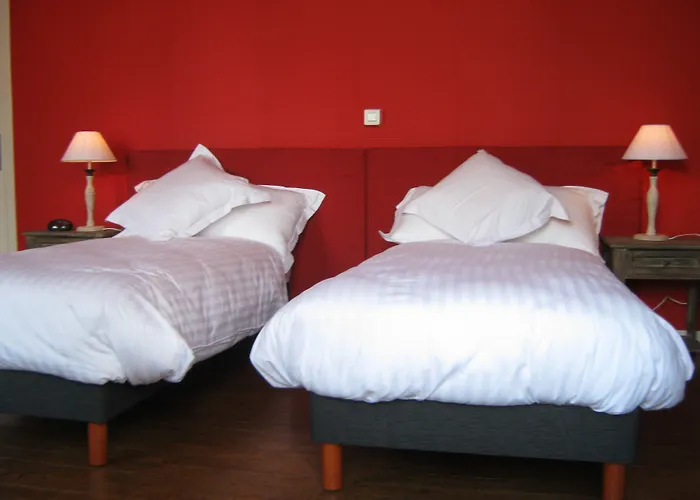 Chateau De Moulin Le Comte