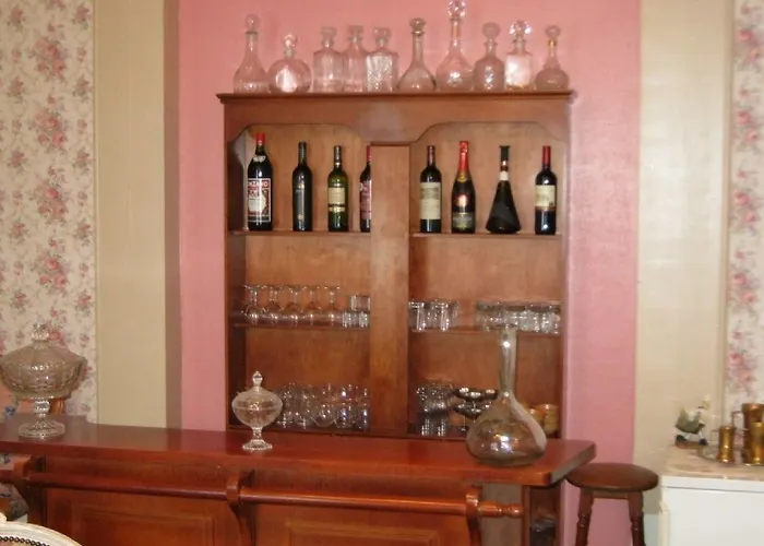 Couette-café Chateau De Moulin Le Comte 3*