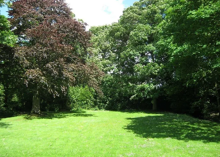 Chateau De Moulin Le Comte Aire-sur-la-Lys