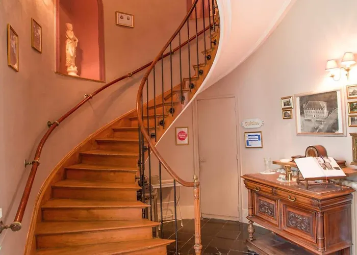 Couette-café Chateau De Moulin Le Comte