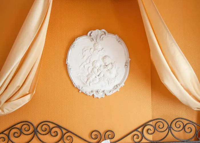 Couette-café Chateau De Moulin Le Comte 3*