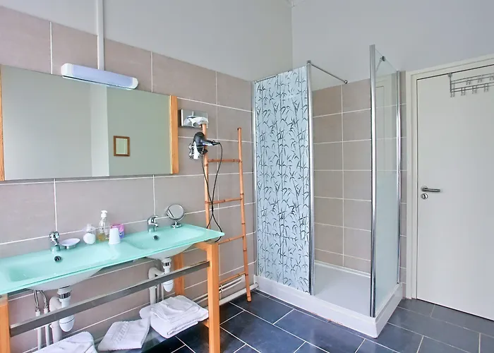 Chateau De Moulin Le Comte Couette-café