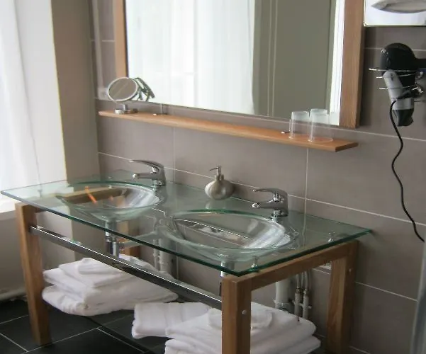 Chateau De Moulin Le Comte Aire-sur-la-Lys